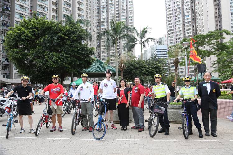 香港警务处与道路安全议会联手举办三场大型单车安全推广活动 - 照片4