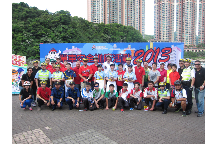 香港警务处与道路安全议会联手举办三场大型单车安全推广活动 - 照片5