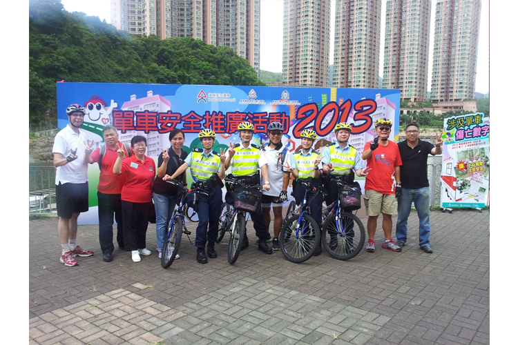 香港警务处与道路安全议会联手举办三场大型单车安全推广活动 - 照片6