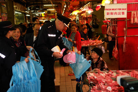 Safe ride for the Elderly Bus Parade - Sham Shui Po - photo 7